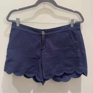 Lilly Pulitzer True Navy Buttercup Scallop Short 5” insean Size 6